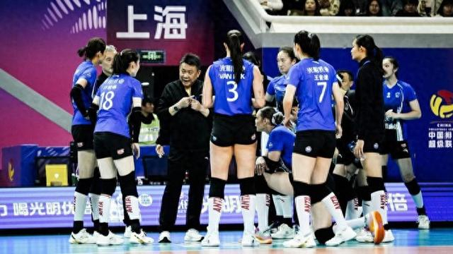 世界杯手机观看app下载-“忘记过去”成就上海女排关键一胜，与江苏队的决胜场“攻心”为上|蔡斌|江苏女排|比赛|球迷|队员_新浪新闻